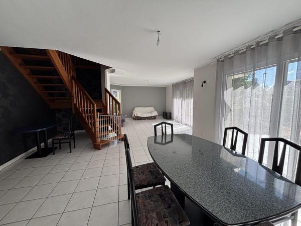 A louer maison meublée 4 chambres PLESCOP