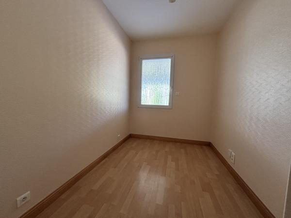 A louer maison meublée 4 chambres PLESCOP