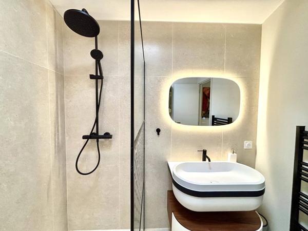 Grande Appartement en duplex- Élégante à Valbonne