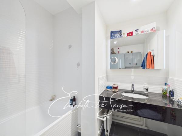 EXCLUSIVITÉ – AU HALAGE / BORDS DE MARNE – LIMITE SAINT-MAUR