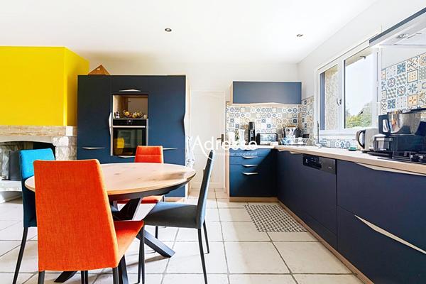 Exclusivité l'Adresse Immobilier - Cugnaux - Maison T8 de 170 m2 avec Garage et piscine Couverte sur un terrain de 552m².