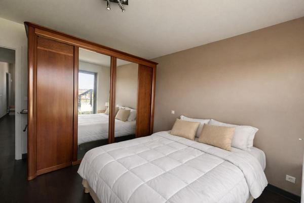 Exceptionnel à Roanne : 167 m² traversants, trois balcons, deux garages et aucun travaux à prévoir