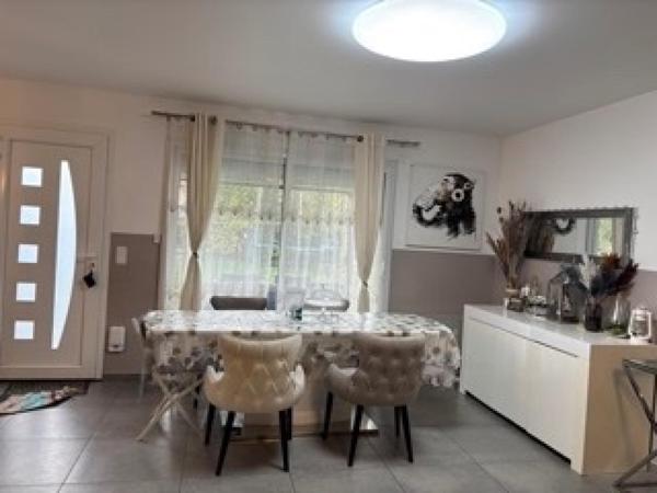 Belle maison familiale, spacieuse et lumineuse !