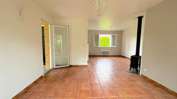 A VENDRE MAISON DE PLAIN-PIED SUR JARDIN CLOS - SECTEUR SAINTE BAZEILLE , Sainte bazeille A VENDRE MAISON DE PLAIN-PIED SUR JARDIN CLOS - SECTEUR SAINTE BAZEILLE , Sainte bazeille