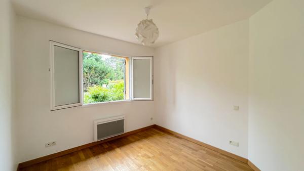 A VENDRE MAISON DE PLAIN-PIED SUR JARDIN CLOS - SECTEUR SAINTE BAZEILLE , Sainte bazeille A VENDRE MAISON DE PLAIN-PIED SUR JARDIN CLOS - SECTEUR SAINTE BAZEILLE , Sainte bazeille