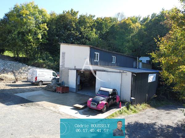 Terrain avec hangar proche Saintes 275 m2