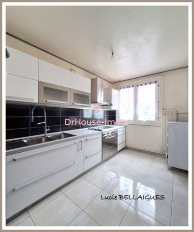 Appartement à louer 4 pièces de 79 m²