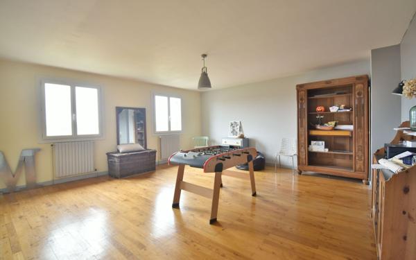 Maison à vendre    5 pièces •  Pérouges