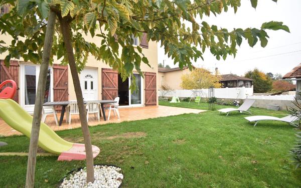 Maison à vendre    5 pièces •  Pérouges