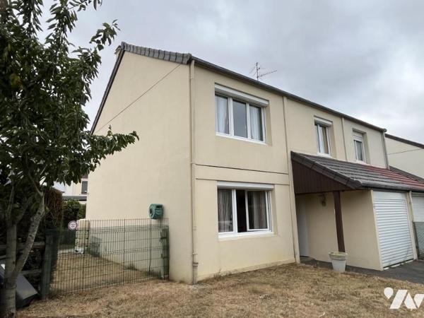 IFS Bourg, maison bien entretenue avec jardin et garage
