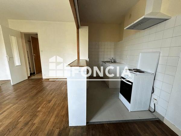 Location Appartement 2 pièces 36.71 m² - 4EME ETAGE CENTRE Rennes 35000