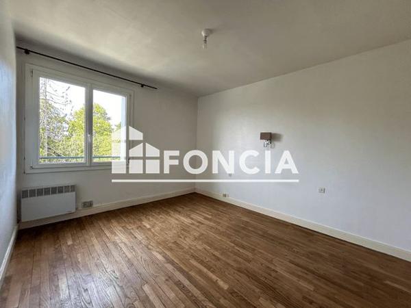 Location Appartement 2 pièces 36.71 m² - 4EME ETAGE CENTRE Rennes 35000