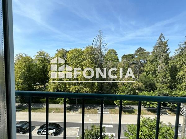 Location Appartement 2 pièces 36.71 m² - 4EME ETAGE CENTRE Rennes 35000