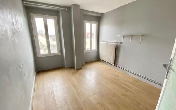 Appartement à vendre    3 pièces • 56,03 m2 Mandres-les-Roses