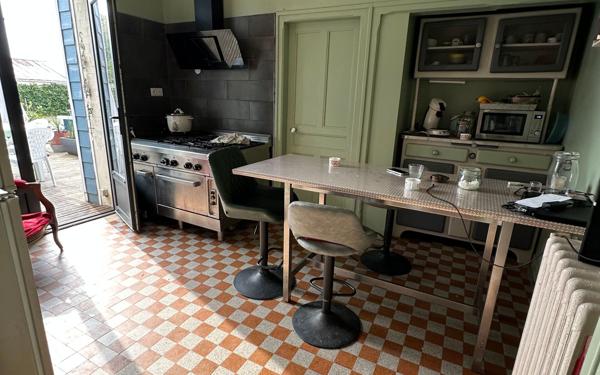 Maison à vendre    9 pièces •  Ailly-sur-Noye