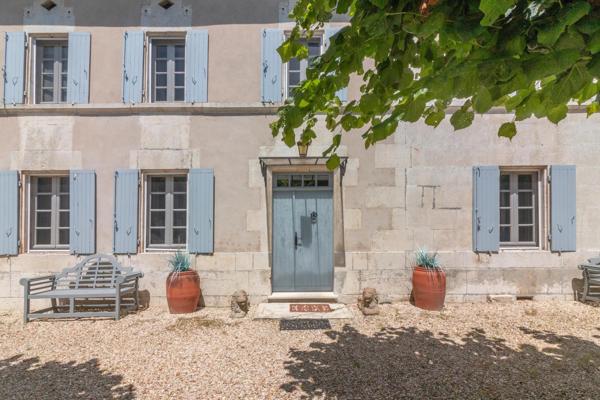Belle maison charentaise dans un emplacement recherché