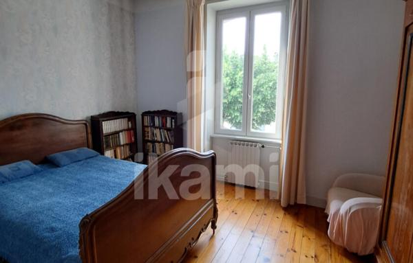 MAISON DE VILLAGE ST UZE