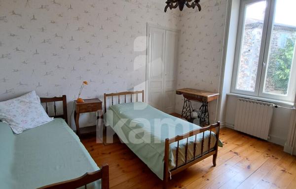 MAISON DE VILLAGE ST UZE