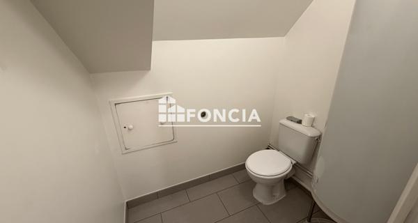 Location Appartement 3 pièces 69.1 m² - Corbeil-essonnes 91100