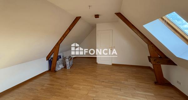 Location Appartement 3 pièces 69.1 m² - Corbeil-essonnes 91100