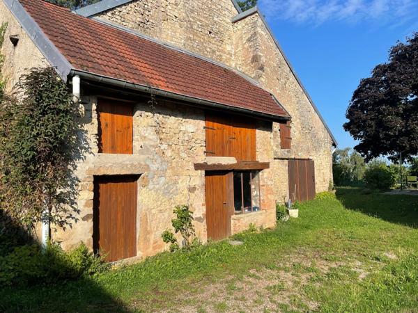Élégante demeure au cœur d’un village viticole – 280 m² habitables sur terrain arboré de 1 090 m²