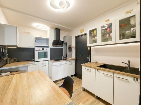 T4 lumineux – Rez-de-chaussée surélevé