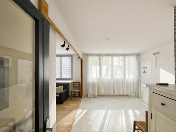 T4 lumineux – Rez-de-chaussée surélevé