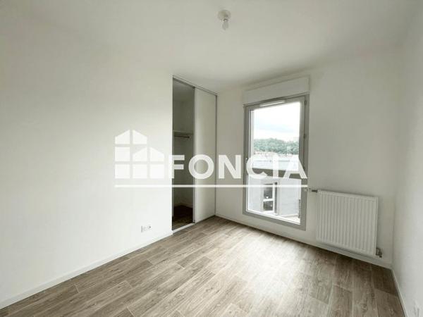 Location Appartement 3 pièces 63.4 m² - COUR VICTOR HUGO Cenon 33150