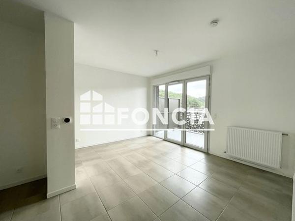 Location Appartement 3 pièces 63.4 m² - COUR VICTOR HUGO Cenon 33150