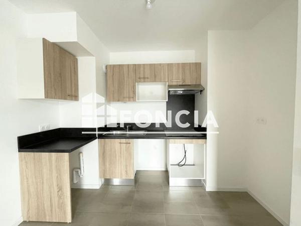 Location Appartement 3 pièces 63.4 m² - COUR VICTOR HUGO Cenon 33150