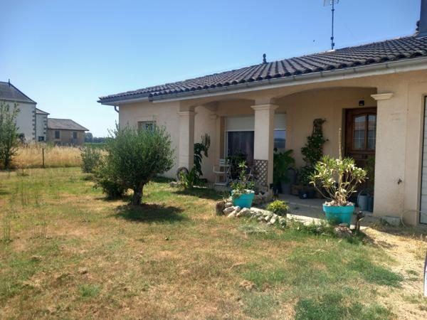 MAISON T4 A LONGUEVILLE