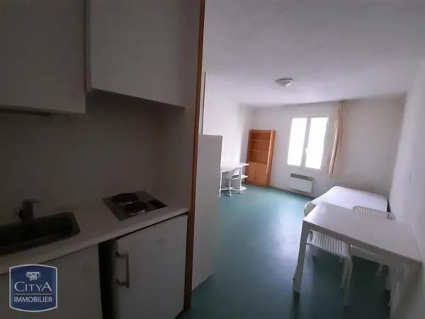 Appartement à louer 1 pièce 18.15m² Nîmes (30900)