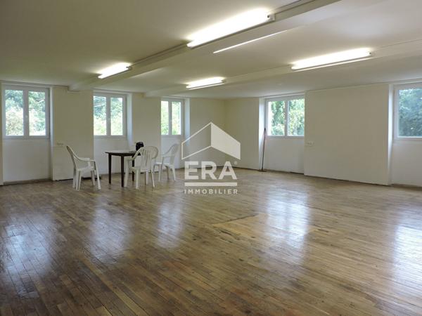 Moulin 558 m² - 3 salles de réception, île 3000m²