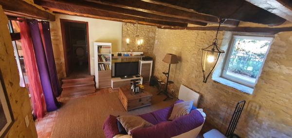 Magnifique propriété de caractère en Périgord noir dans un lieu magique à deux pas de Sarlat. avec gites modulable .
