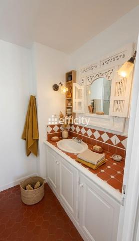 Maison
         4 pièces
        - 81 m² Bien prestige 699 295 € *