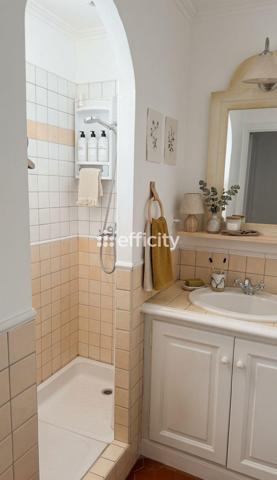 Maison
         4 pièces
        - 81 m² Bien prestige 699 295 € *