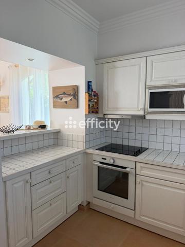 Maison
         4 pièces
        - 81 m² Bien prestige 699 295 € *