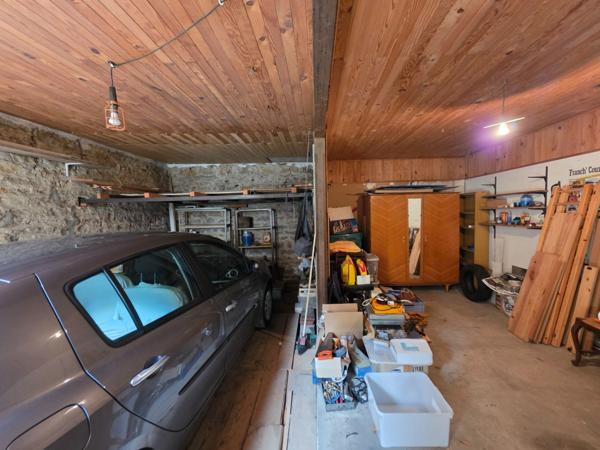 Maison de ville 117 m² – 3 chambres – Garage – Petite cour – Centre Lons-le-Saunier