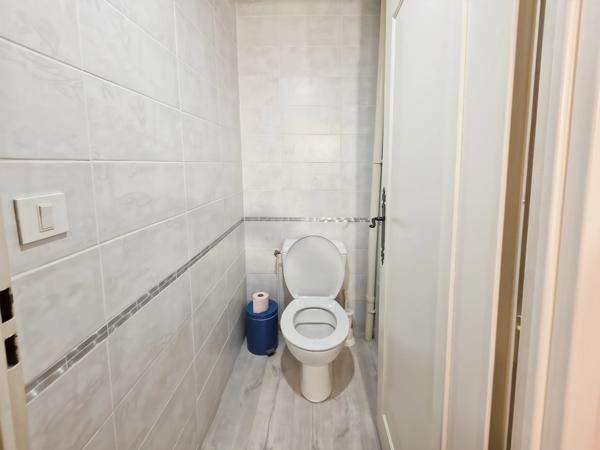 Maison de ville 117 m² – 3 chambres – Garage – Petite cour – Centre Lons-le-Saunier