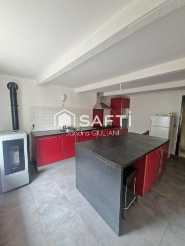 Maison avec 3 grandes chambres ! Idéal 1er achat ou investisseur !