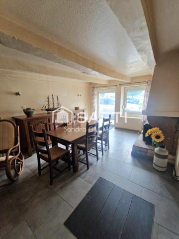 Maison avec 3 grandes chambres ! Idéal 1er achat ou investisseur !