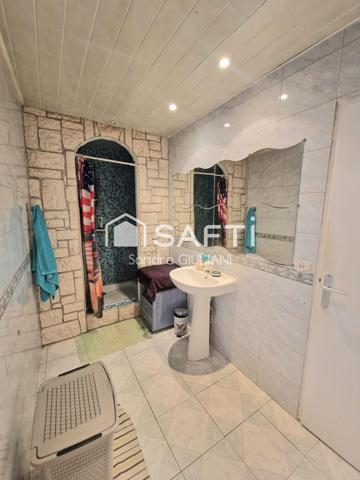 Maison avec 3 grandes chambres ! Idéal 1er achat ou investisseur !