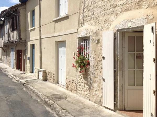 Maison de 2 à 3 chambres à la Bastide d'Eymet