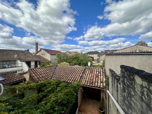 Maison de 2 à 3 chambres à la Bastide d'Eymet