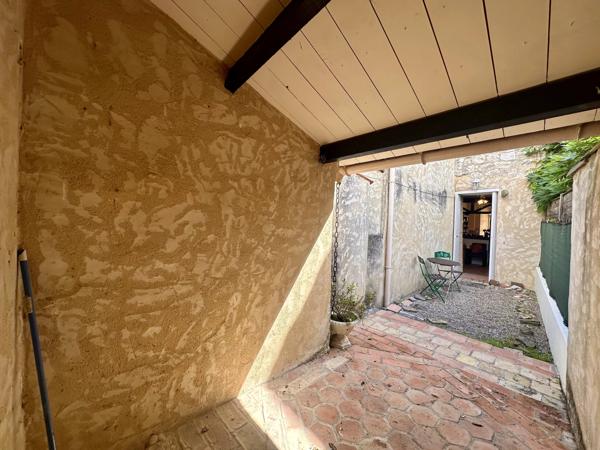 Maison de 2 à 3 chambres à la Bastide d'Eymet