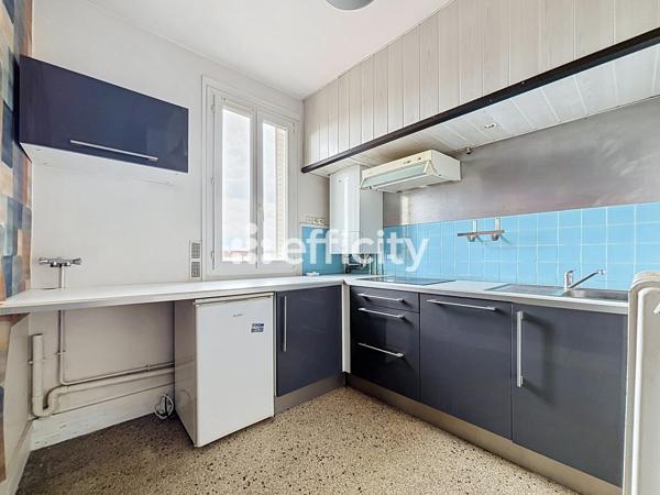 Appartement
         2 pièces
        - 37 m² Exclusivité 289 000 € *