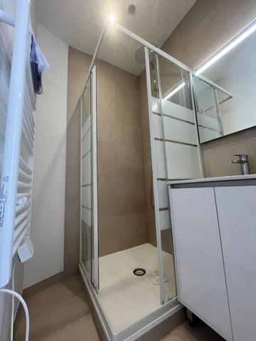 2 Pièces entièrement rénové - centre ville de Dourdan