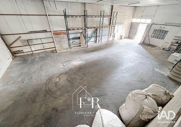 Location murs commerciaux  300 m² Althen-des-Paluds