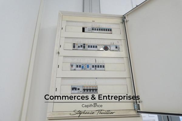 Local commercial / bureau 96 m² à louer à Allauch (13)