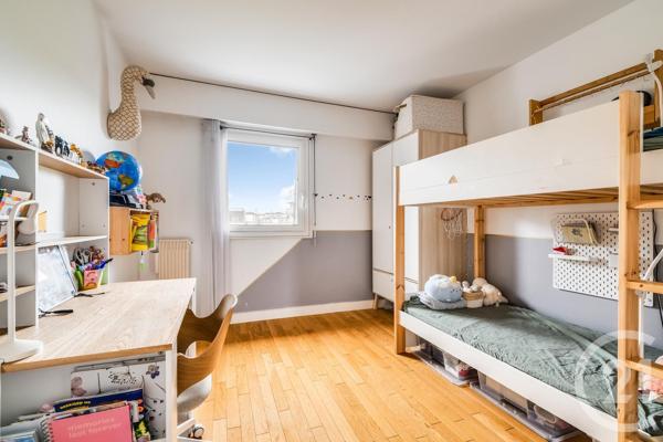 Appartement F4 à vendre  4 pièces - 71,86 m 2   PARIS  - 75015